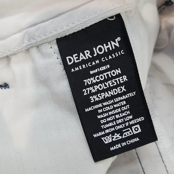 Dear John Floral Cuffed Shorts. Size 30 (10) - Picture 4 of 9